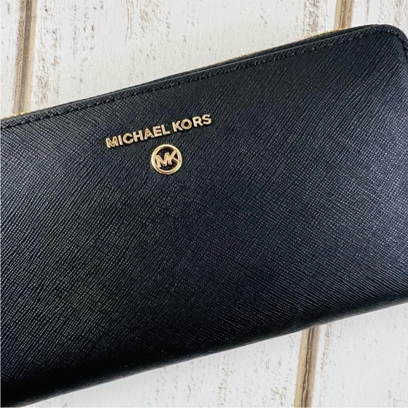 Michael Kors Jet Set Medium Zip Around Wallet Black - Picture 2 of 7